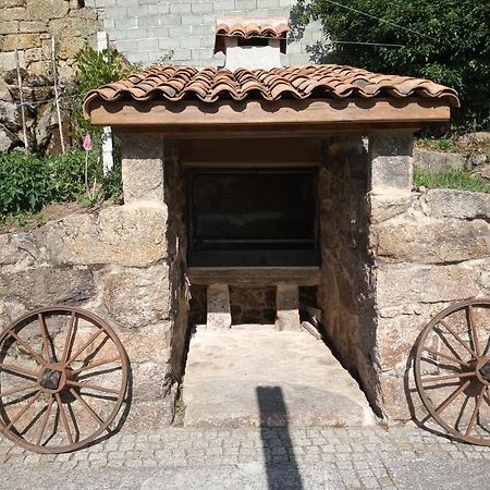 Albergue Do Xures Habitacion Compartida Mixta 8 Plazas Maus de Salas Eksteriør billede